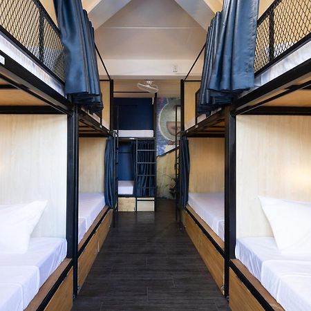 Хостел Marco Polo Phuket Poshtel & Bistro Номер фото